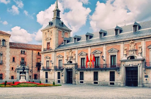 Villa de Vallecas Bed & Breakfast | Nice and cozy apartment close to the countryside and Shopping Center -HABITACION 2