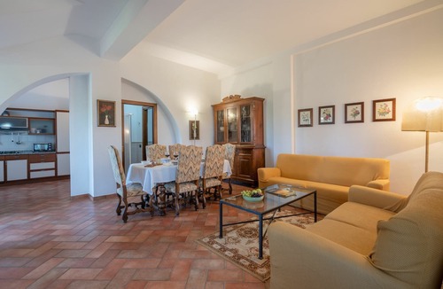 Ponte di Gabbiano Apartment | Nice apartment for 5 guests with pool, A/C, WIFI, TV and pets allowed, close to Siena