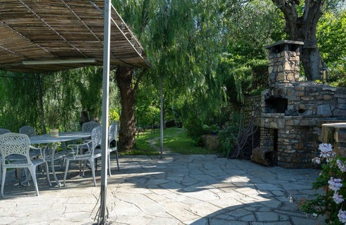 Monade Santa Lucia Villa | Nice apartment in villa with WIFI, pool, TV, patio, pets allowed and panoramic view