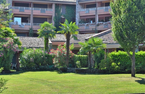 Cavona Apartment | Nice apartment for 4 guests with WIFI, pool, TV, balcony and pets allowed
