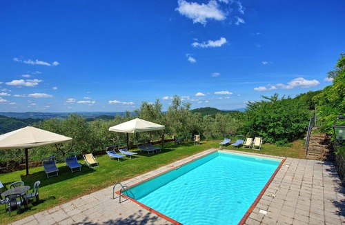 Greve in Chianti Apartment | Nice apartment with WIFI, pool, TV, patio, pets allowed, panoramic view, close to Greve In Chianti