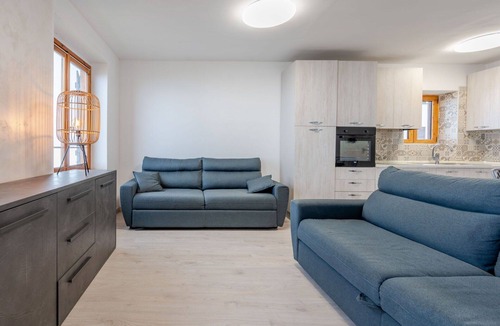 Bagnolo Piemonte Apartment | Nice apartment for 6 guests with WIFI, TV, balcony and pets allowed