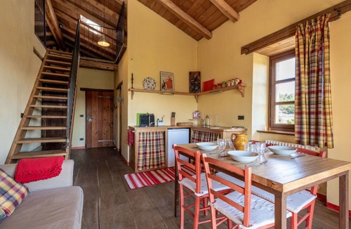 Cortemilia Apartment | Nice apartment for 18 guests with pool, WIFI, patio and pets allowed
