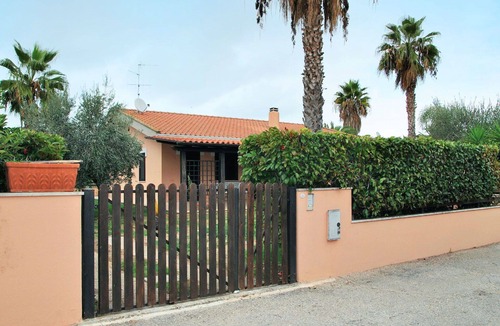 Fondi Apartment | Nice apartment for 6 guests with WIFI, A/C, TV, terrace and pets allowed