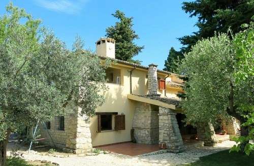 Casalbordino House | Nice apartment in villa for 6 guests with pool, WIFI, TV and terrace