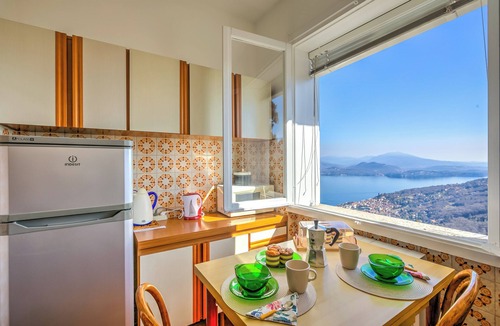 Levo Apartment | Nicoletta's Lake View Stresa, Stresa, Italy