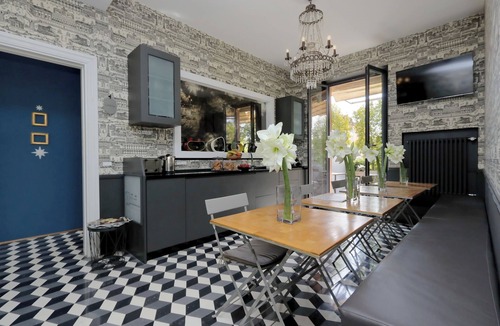 Rione IV Campo Marzio Apartment | nRarity Suites: classic and modern style with the charm of a private house