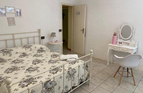 Montagano Bed & Breakfast | OLD CLOCK