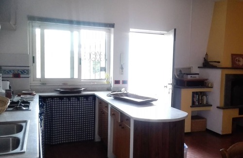 San Giovanni la Punta House | OLIVER'S COTTAGE surrounded by greenery a stone's throw from the sea and tourist sites