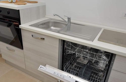 Rodi Garganico Apartment | Orange apartment