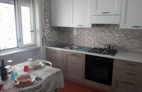 Minori Apartment | OSOLEMIOHOUSE - Minori- Amalfi Coast WIFI AND FREE TOURIST TAX/ASCENSOR