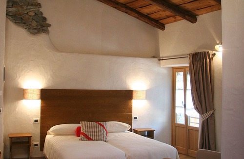 Tirano Hostel | Ostello del Castello Tirano