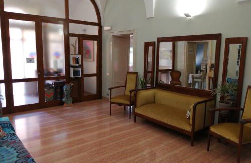 Toscolano Maderno Hostel | Ostello delle cartiere