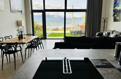 Stresa Apartment | Panorama Loft Apartments