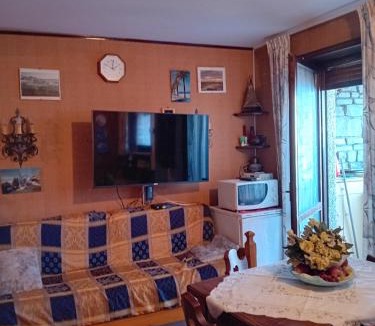 Montoso Apartment | Panoramic Eagle