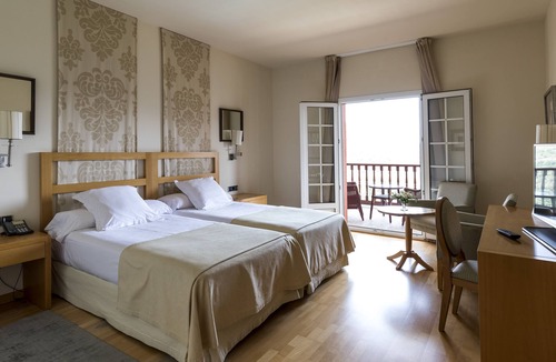 Les Masies de Roda Hotel | Parador De Vic Sau