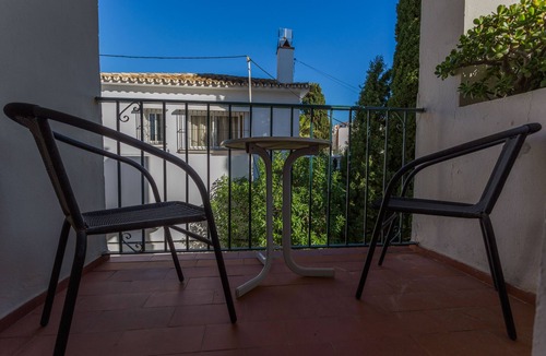 Torreblanca Apartment | Peaceful 2BR apt. with IPTV/WIFI/AC/POOL
