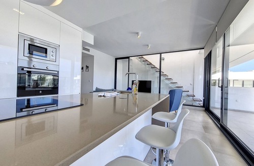 Mar de Cristal Apartment | Penthouse with roof terrace and pool views