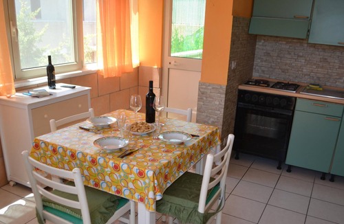 Torre dell'Orso Apartment | Pet-friendly Apartment Bilo per 4 a Torre Dell Orso PT02 with A/C & Balcony