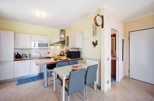 Diano Arentino Apartment | Pet-Friendly Apartment Maison Laura with Sea View, Wi-Fi, Terrace & Garden