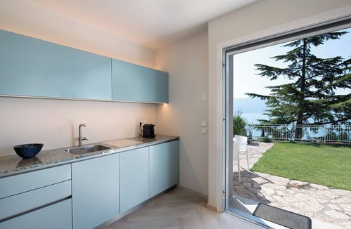 Gargnano Apartment | Pet-Friendly Apartment Villa Gargnano with Lake View & Garden