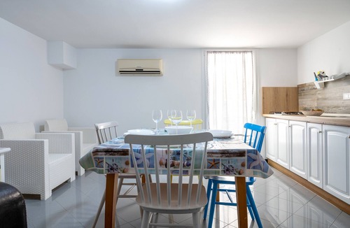 Leporano House | Pet-Friendly Holiday Home "A casa di Pietro Quattro"