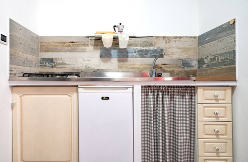 Leporano House | Pet-Friendly Holiday Home "A casa di Pietro Tre" with Sea View, Garden & Wi-Fi