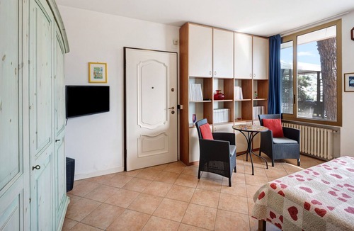 Sanremo House | Pet-Friendly Holiday Home "Mare" with Sea View, Garden & Wi-Fi