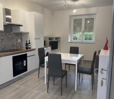 Santa Vittoria d'Alba Apartment | Petite Maison Aurora