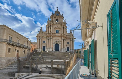 Ragusa Apartment | Piazza Duomo 36 Prestige Apartment