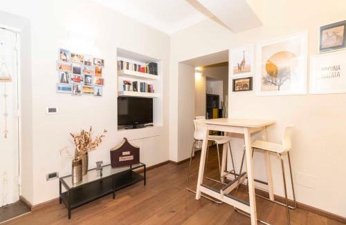 Historic Centre Apartment | Piazza Statuto Central Apartment