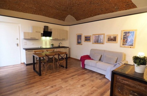 Historic Centre Apartment | Piazza Vittorio 13 apartment