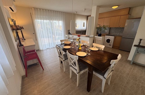 Pals Villa | Pinamar 2 - Pool, A/C and near the beach