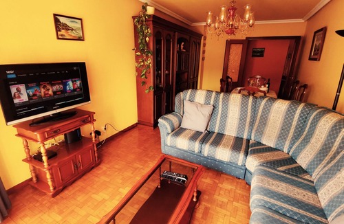Langreo Apartment | Piso Amplio y Luminoso La Pomar