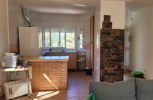 Albalate de Zorita Cottage | Playa de Bolarque. Preciosa Casa con Parcela en la Urbanización Nueva Sierra