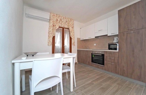 San Terenzo Monti House | Podere dei Poeti 20 Pax Large pool, A/C, free WiFi, BBQ near Cinque Terre