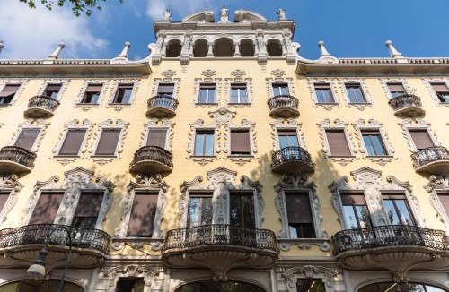 Historic Centre Apartment | Porta Nuova Shiny Studio Flat
