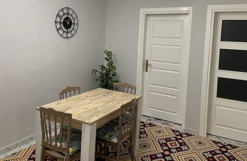Yuregir House | Private House with Gated Parking and Garden