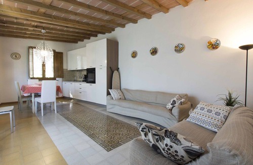 Pieve a Nievole Villa | Private Villa with A/C, private pool, hot tub, internet, TV, patio, pets allowed, panoramic view