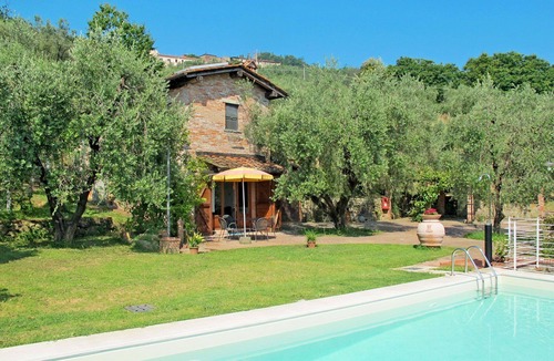 Pieve a Nievole Villa | Private Villa with A/C, private pool, hot tub, internet, TV, patio, pets allowed, panoramic view
