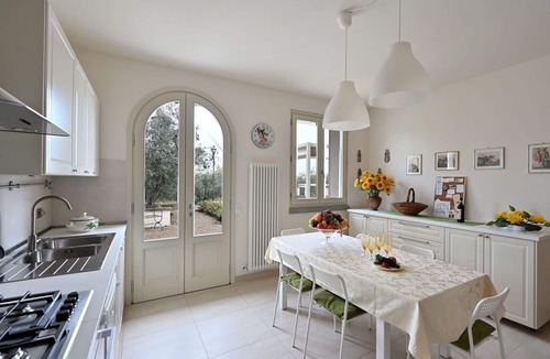 Figline e Incisa Valdarno Villa | Private Villa with A/C, private pool, WIFI, TV, terrace, panoramic view, close to Greve In Chianti