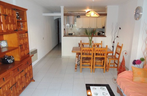 Roses Town Center Apartment | PROA 1 4 Roses