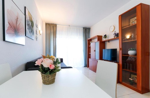 Tarragones Apartment | PUNTA PRIMA HomeStay by Turismar