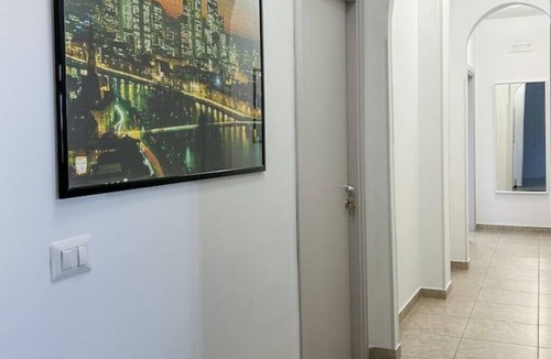 Campobasso Apartment | Puzzle Rooms - Purple Room