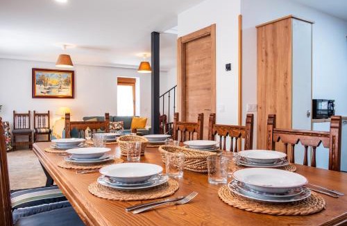 Navaluenga House | Quercus