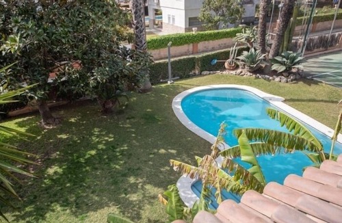 Segur de Calafell Villa | R84 Villa con Piscina y pista de Tenis