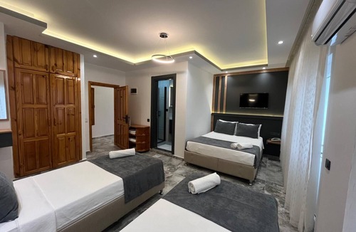 Artikli Hotel | Rain Hotel
