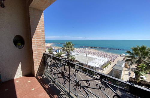 Villa Musone Apartment | Ref. 47 Summer – rental – Three bedroom apartment on promenade