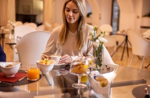 Sandigliano Hotel | RELAIS CASCINA ERA