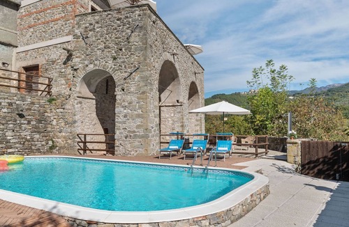 Argigliano Apartment | Relaxing Tuscan Home with WiFi